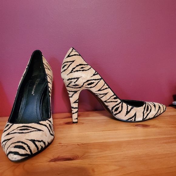 BCBGeneration size 8.5 heels
